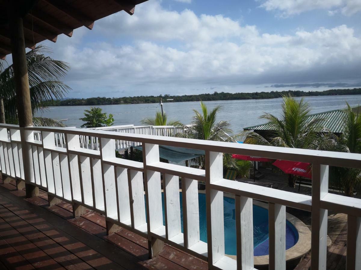 Hotel Linda Vista Rio Dulce Town Exterior foto