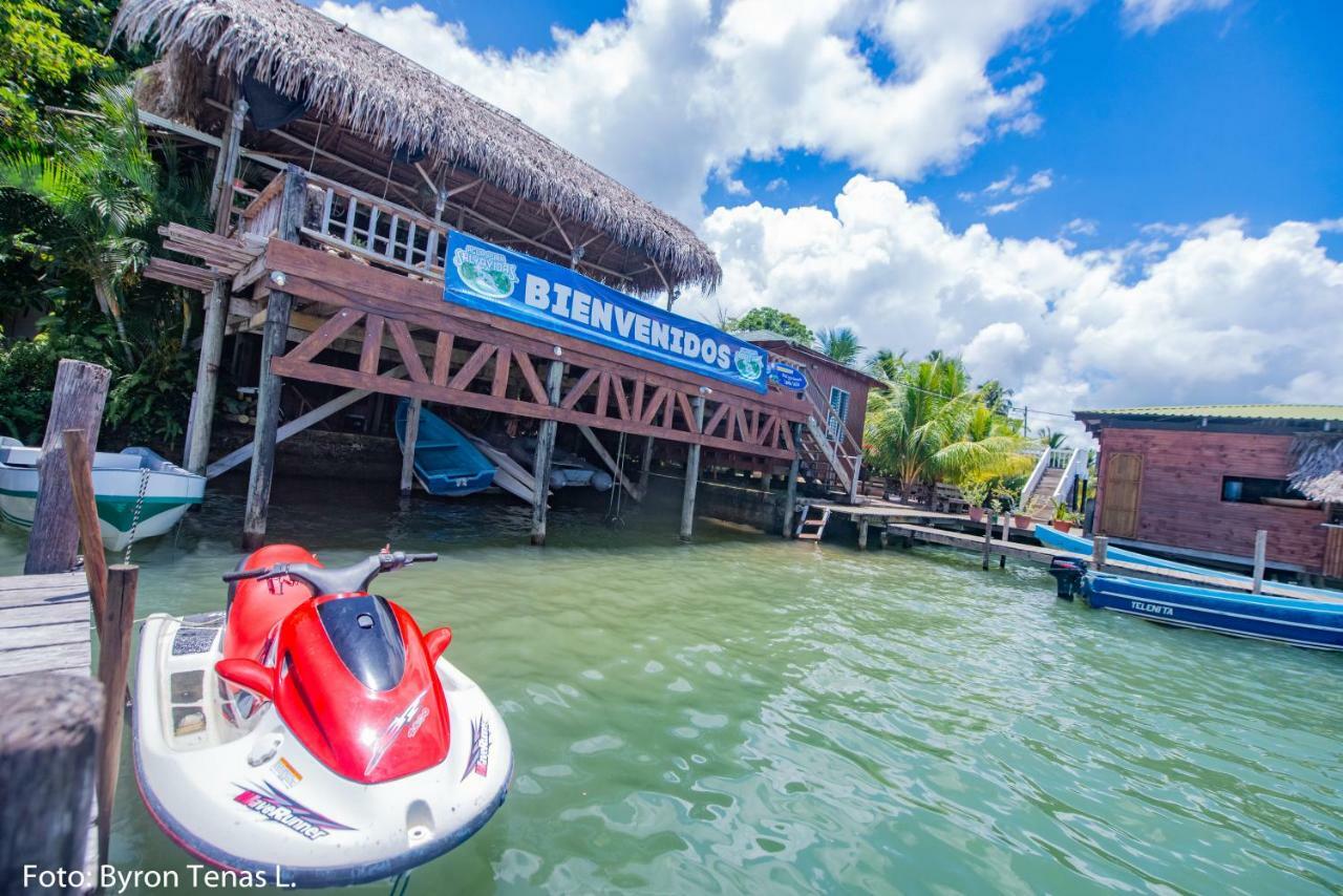 Hotel Linda Vista Rio Dulce Town Exterior foto